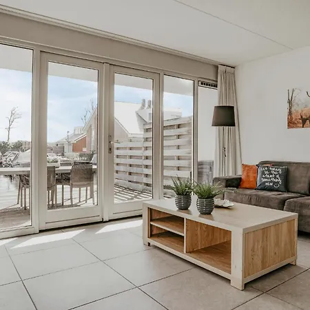 Cozy In With House Sea View
